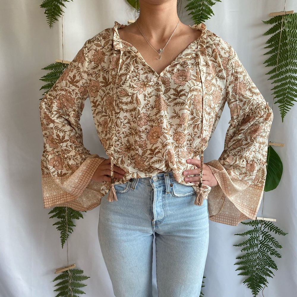 Floral Print Bell Sleeve Blouse